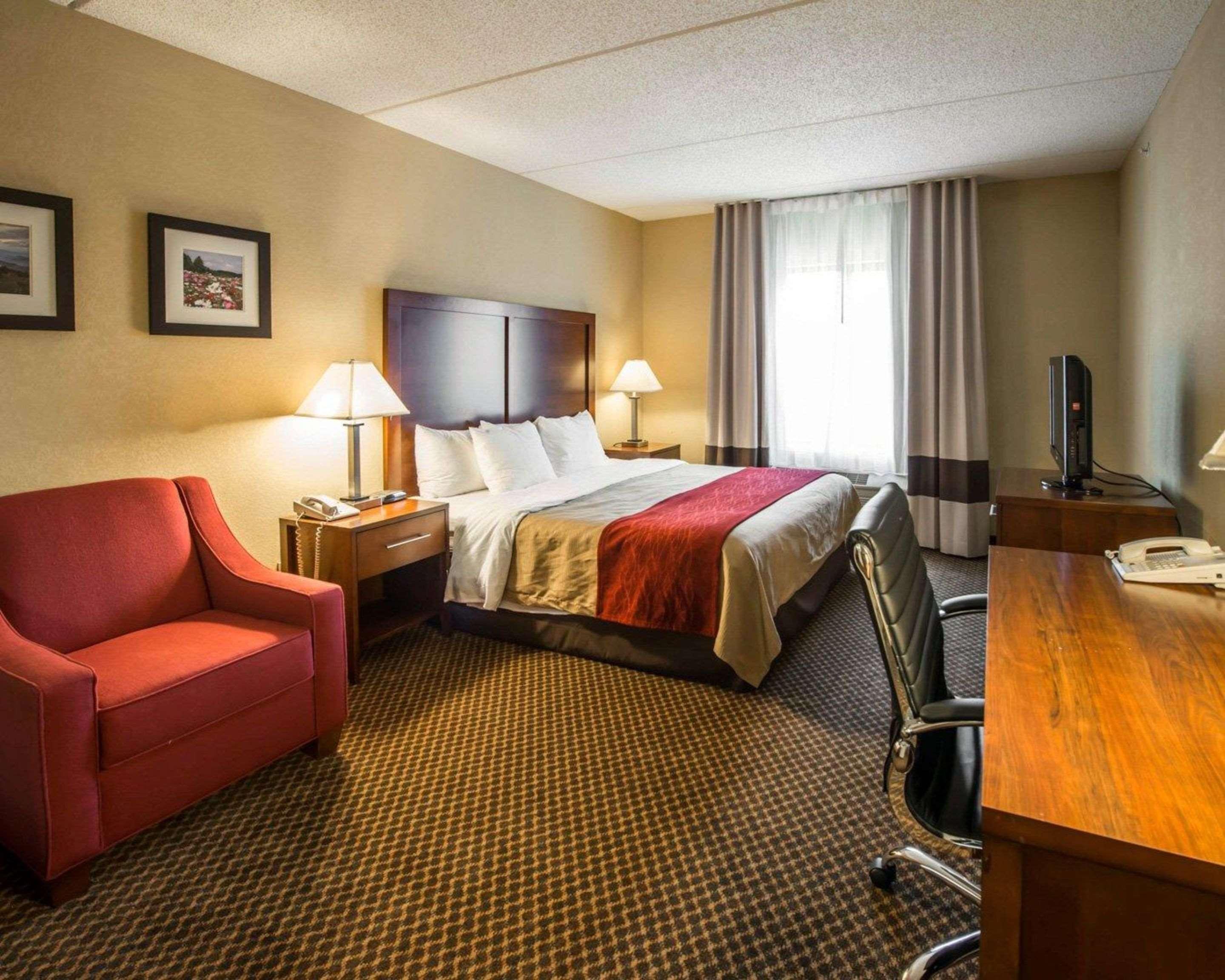 Comfort Inn & Suites Morganton Exterior photo