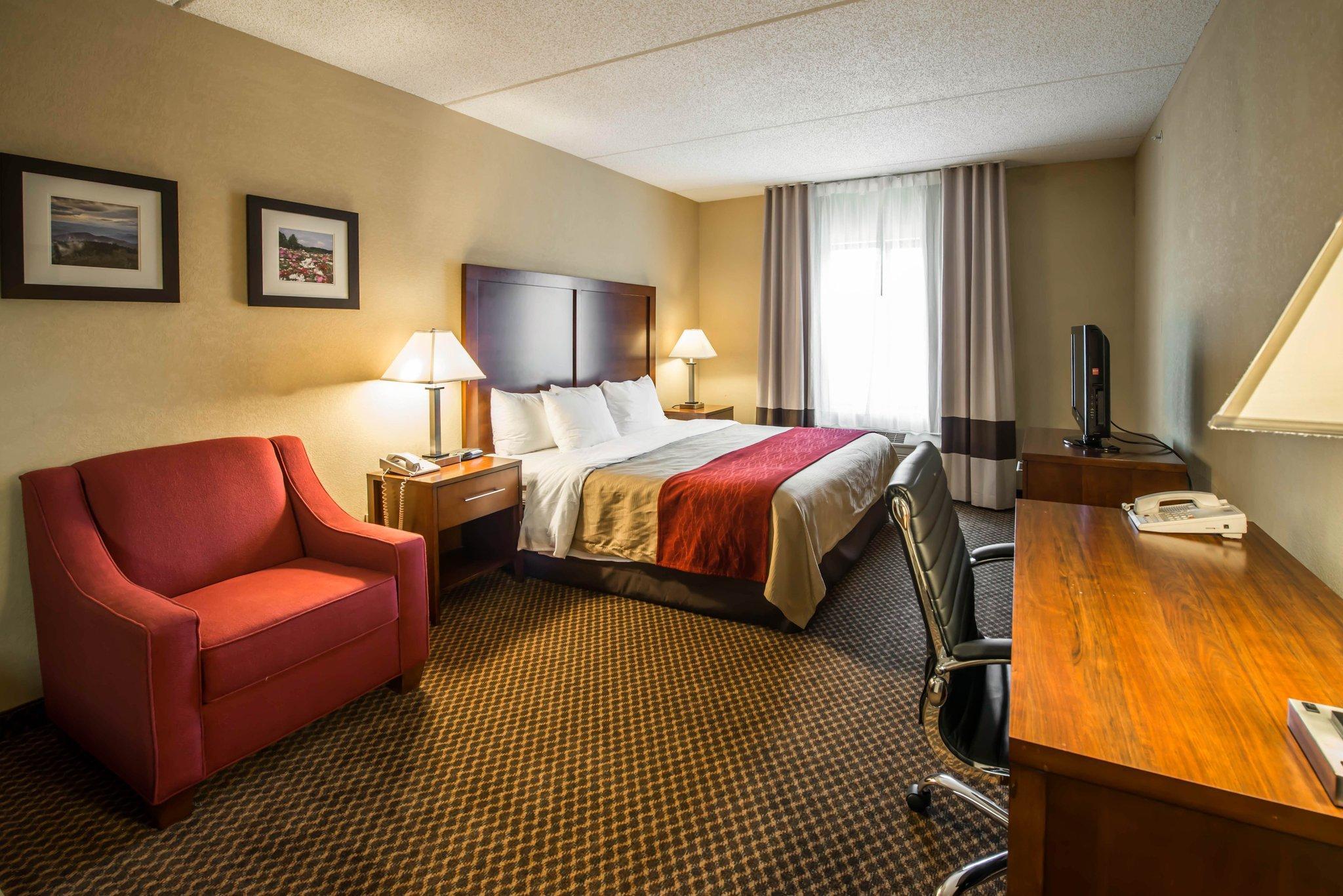 Comfort Inn & Suites Morganton Exterior photo