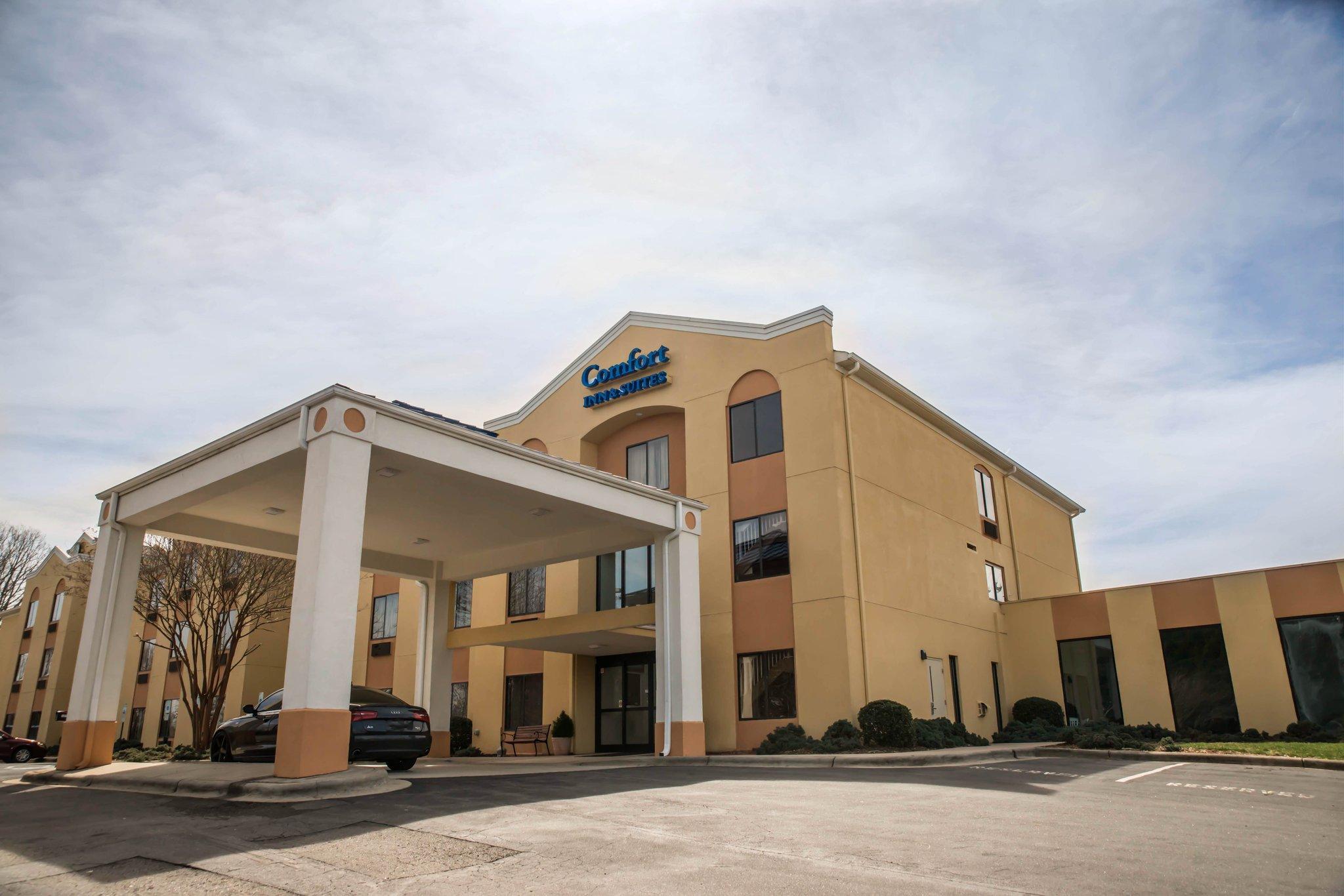 Comfort Inn & Suites Morganton Exterior photo